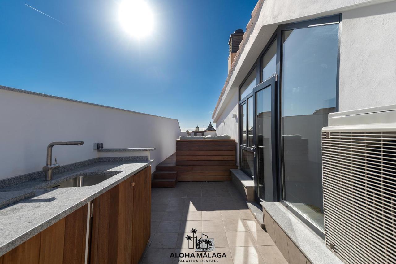 Appartement Luxury Duplex With Pool And Padel Court In Town à Málaga Extérieur photo