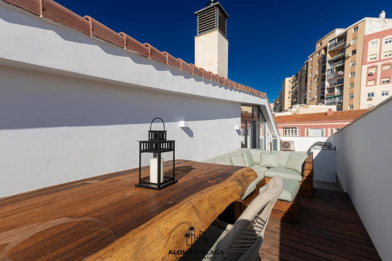 Appartement Luxury Duplex With Pool And Padel Court In Town à Málaga Extérieur photo