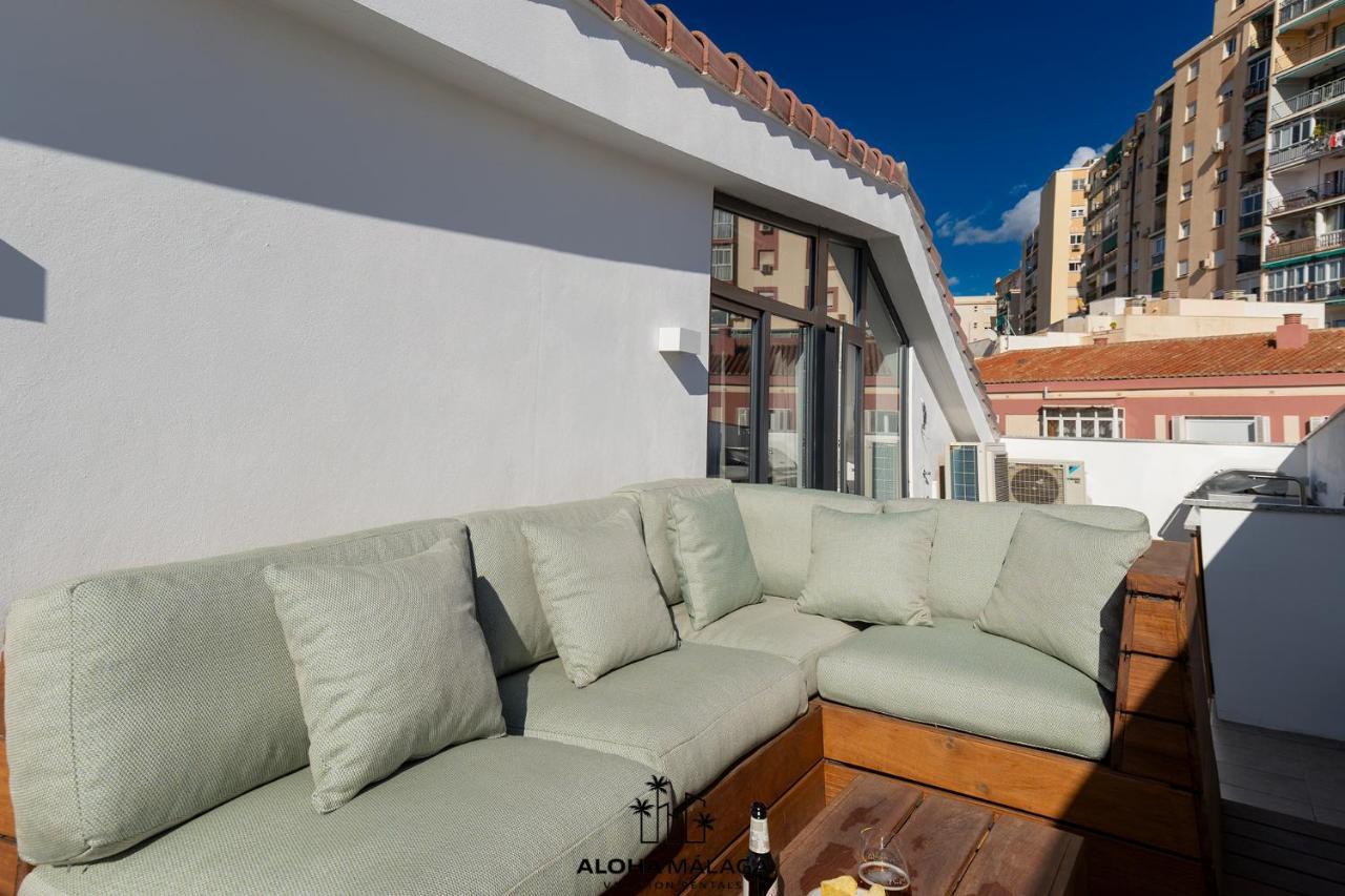 Appartement Luxury Duplex With Pool And Padel Court In Town à Málaga Extérieur photo