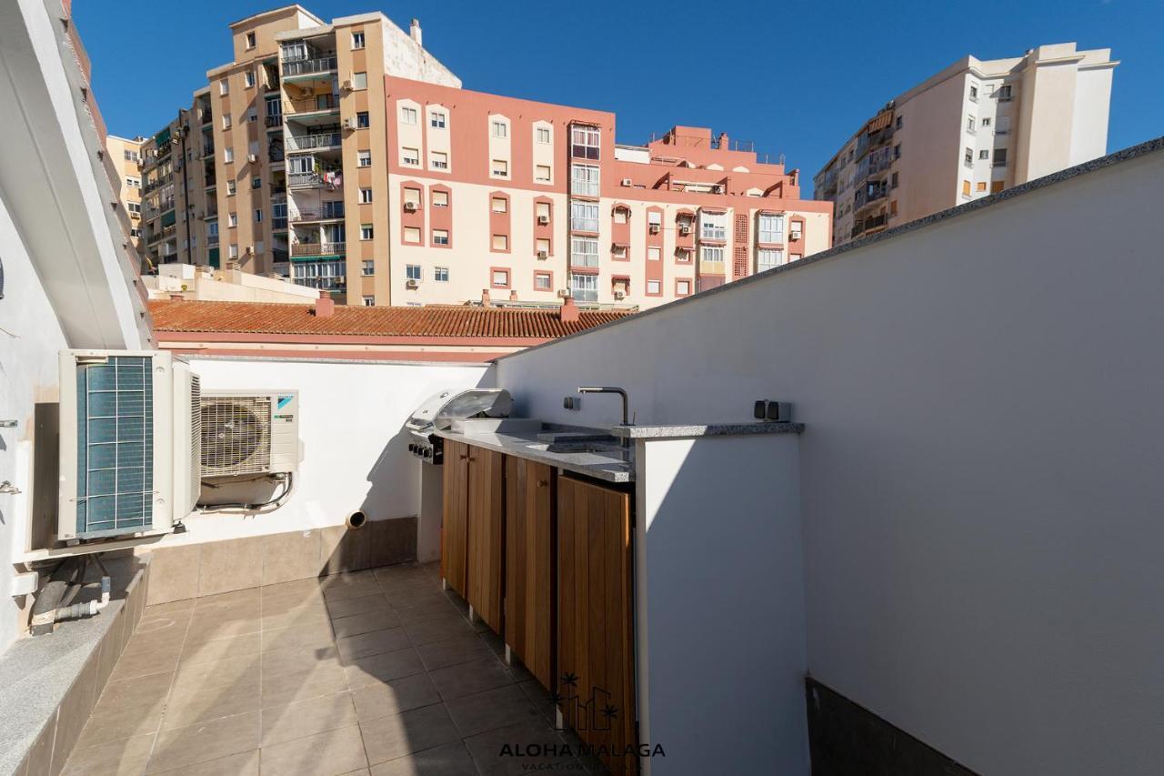 Appartement Luxury Duplex With Pool And Padel Court In Town à Málaga Extérieur photo